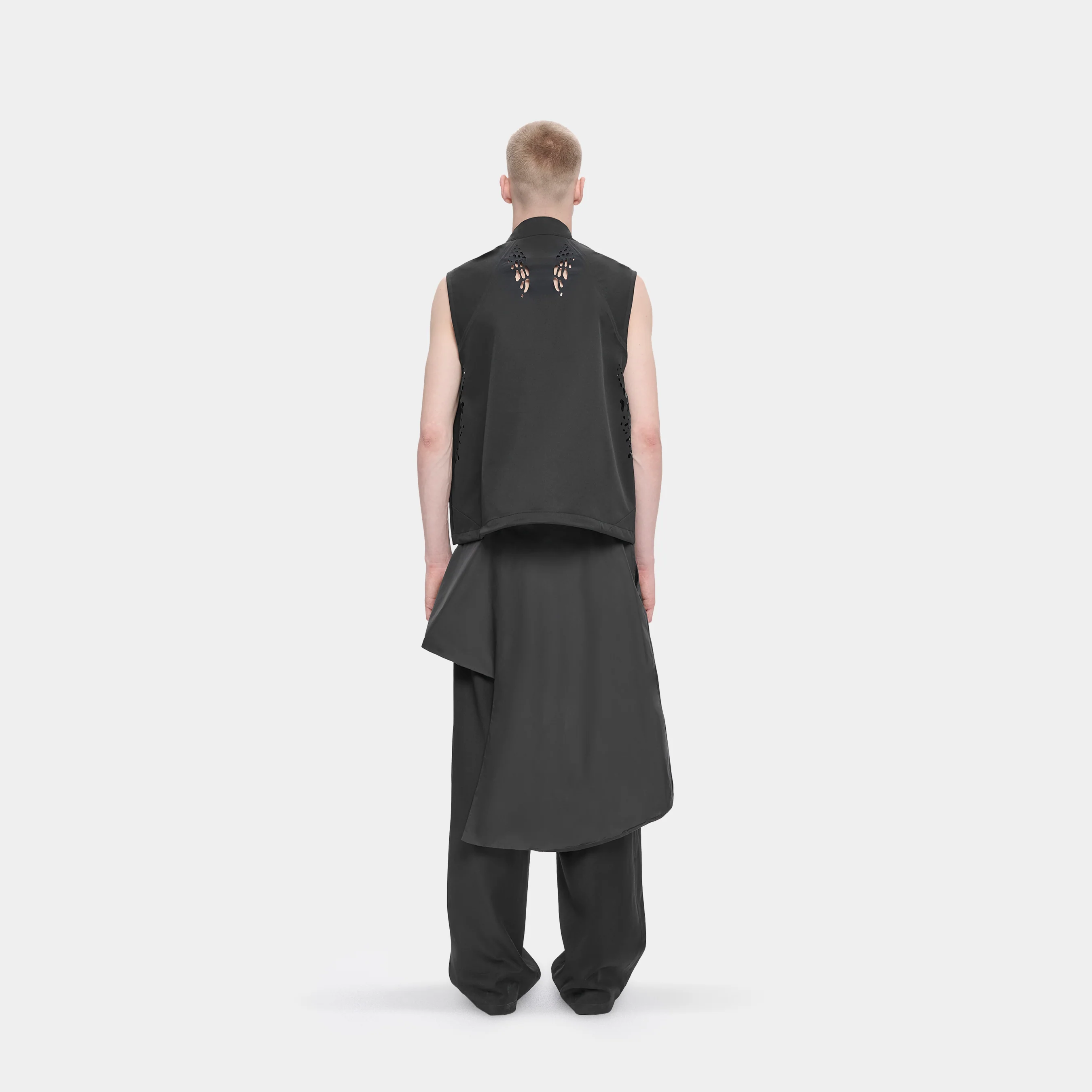 ROAN VEST - Image 3