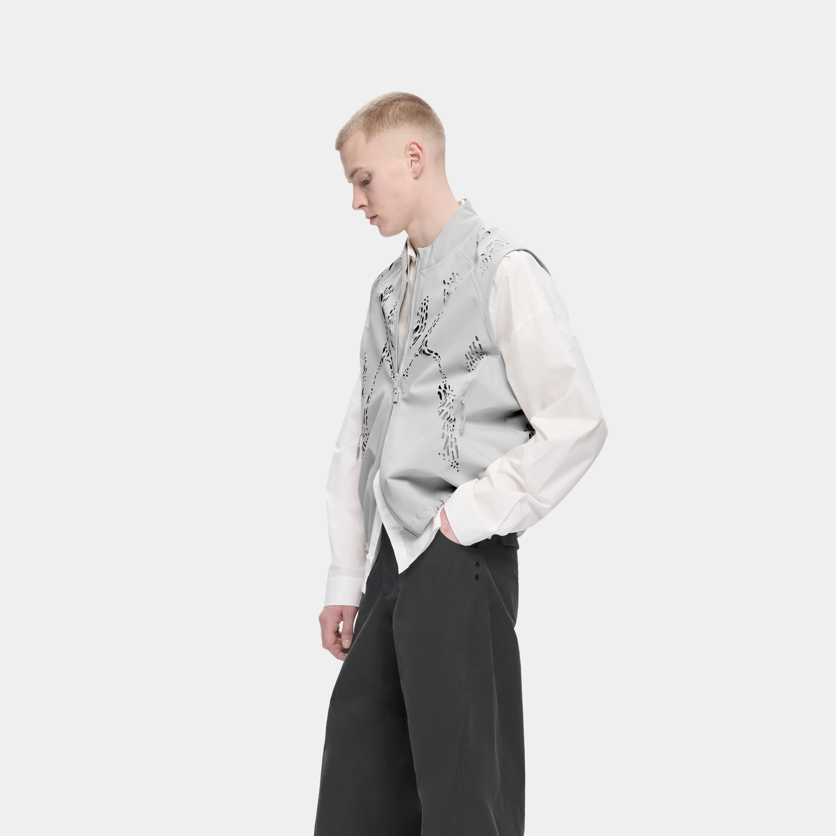 ROAN VEST - Image 6
